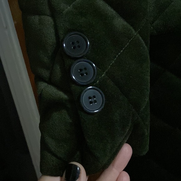 Quilted Velvet Coat - Picture 5 of 9